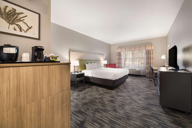 カントリー イン & スイーツ バイ ラディソン フリーポート イリノイ