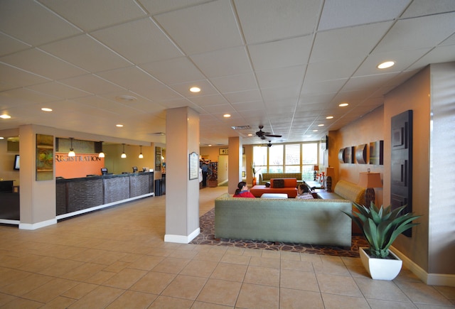 ローゼン イン、クローセスト トゥ ユニバーサル