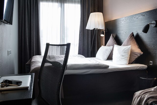 スカンディック フロント