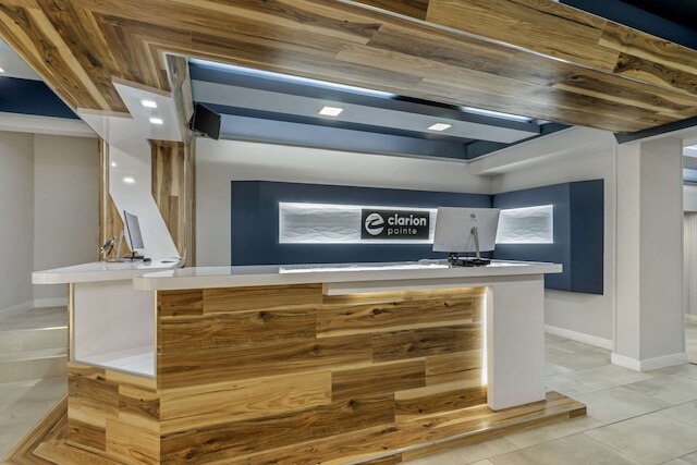 クラリオン ポイント タンパ ブランドン ニア フェアグラウンズ アンド カジノ