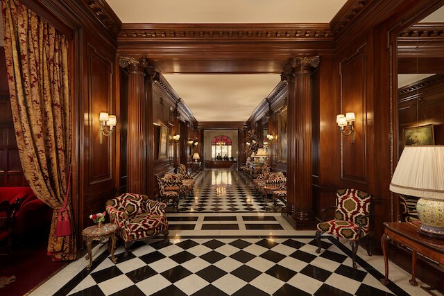 ホテル ラファエル