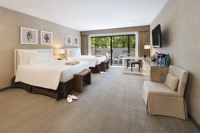 ラックス サンセット ブールバード ホテル