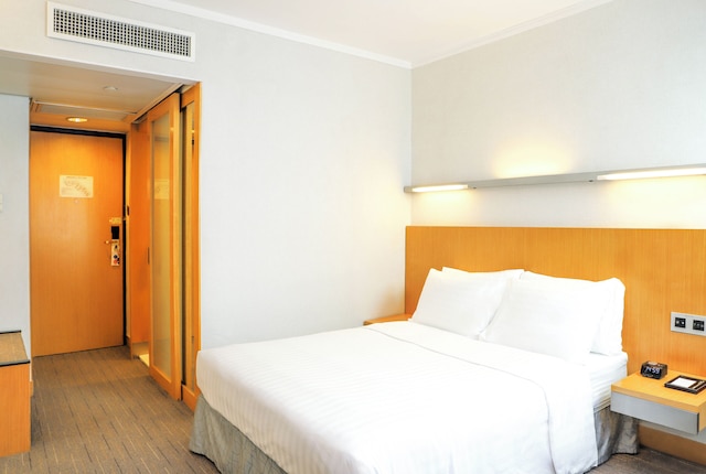 ノボテル センチュリー 香港 (世紀香港酒店)