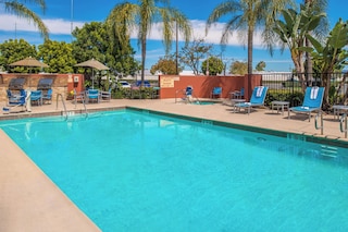 タウンプレイス スイーツ バイ マリオット アナハイム メインゲート、エンジェル スタジアム近く