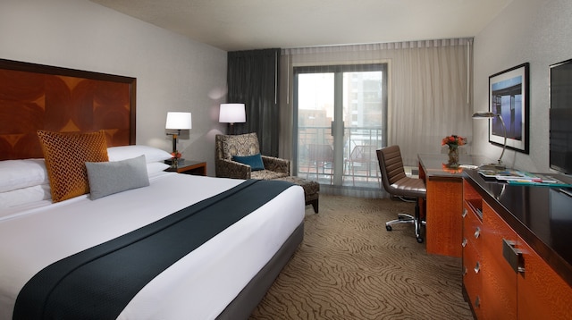 ザ パラマウント ホテル