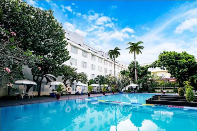 ホテル ニュー サフィール ジョグジャカルタ