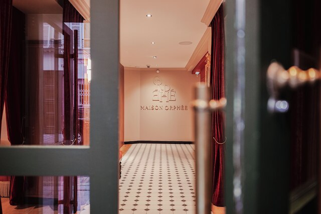 メゾン オルフェ