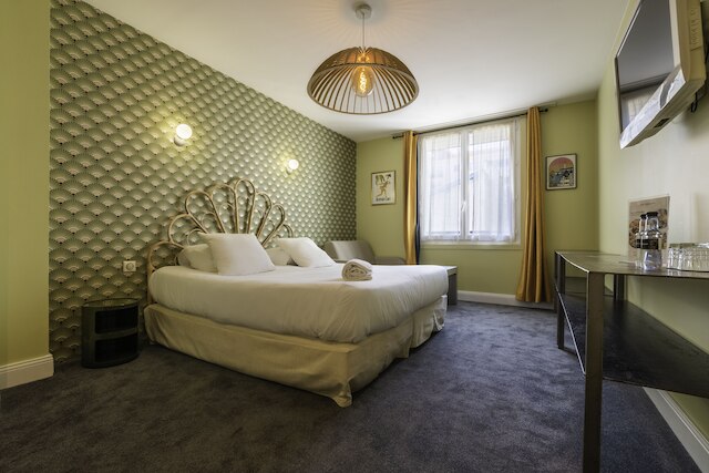 オテル コスモポリタン