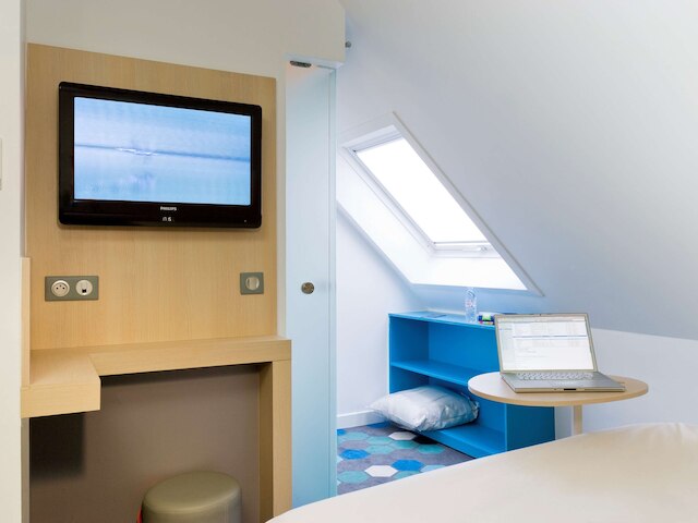 アイビス スタイル パリ カデット ラファイエット