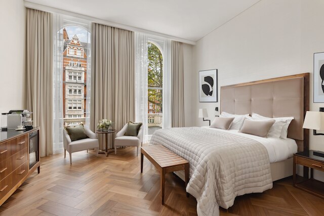 ザ クイーンズ ゲート ホテル