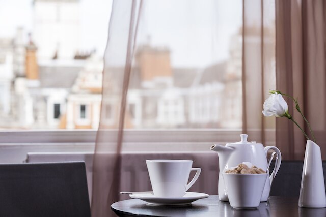 ザ クイーンズ ゲート ホテル