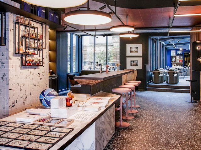 トライブ パリ バティニョル