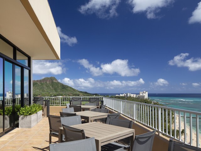 ザ ツイン フィン  ホテル