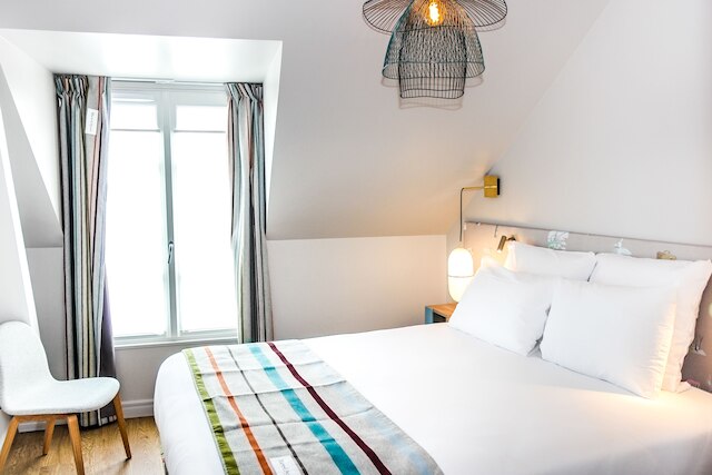 オテル リテレール マルセル アイメ BW プレミア コレクション