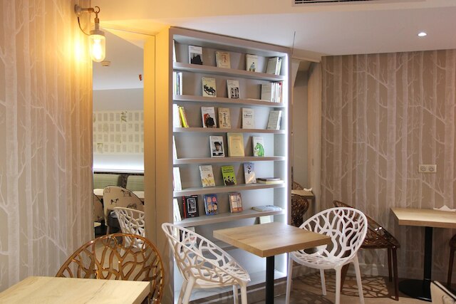 オテル リテレール マルセル アイメ BW プレミア コレクション