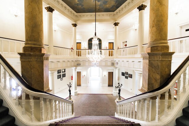 ジ エンジェル ホテル