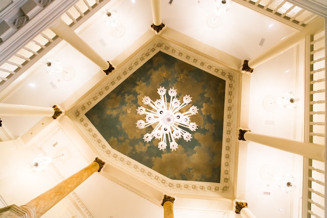 ジ エンジェル ホテル