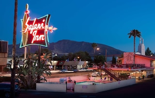 サファリ イン、ア コースト ホテル