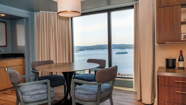 イン アット ザ マーケット