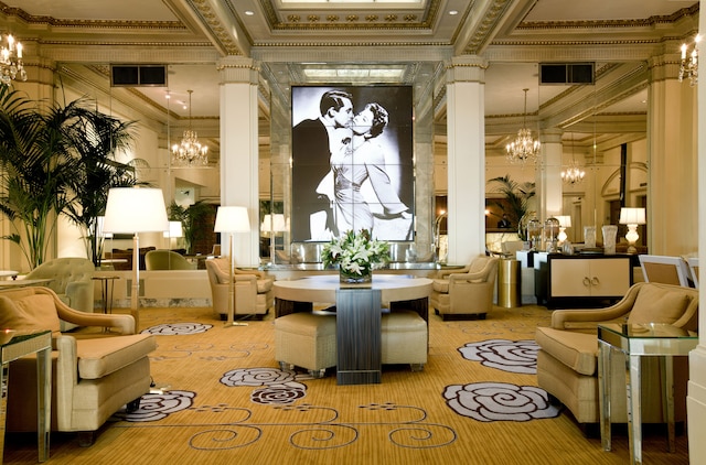 ホテル デラックス