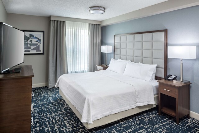 ホームウッド スイーツ バイ ヒルトン オースティ ノースウエスト ニア ザ ドメイン