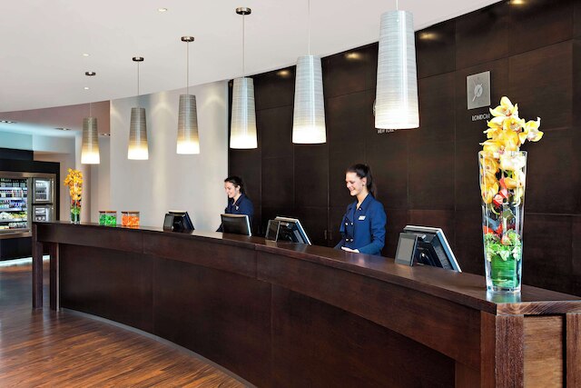 NH フランクフルト エアポート ウエスト