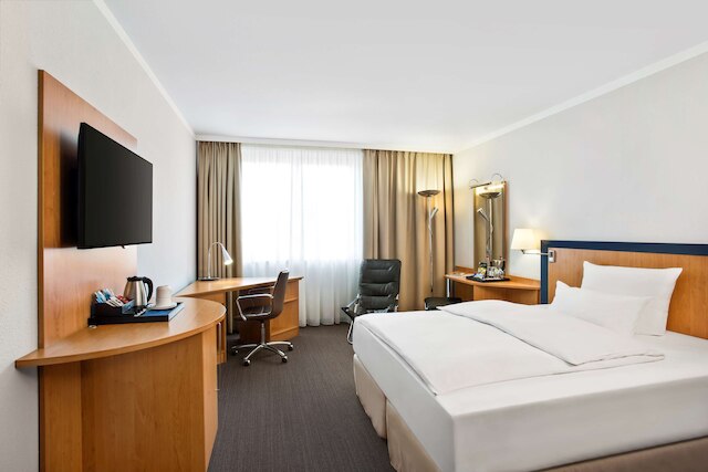 NH フランクフルト エアポート ウエスト