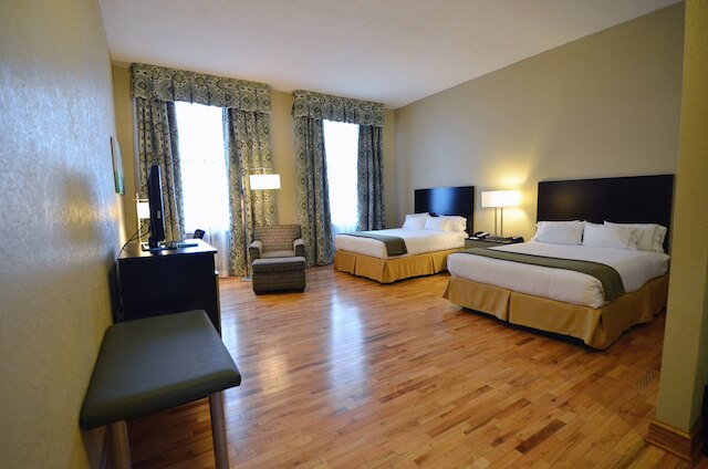 ホリデイ イン エクスプレス クリーブランド ダウンタウン by IHG