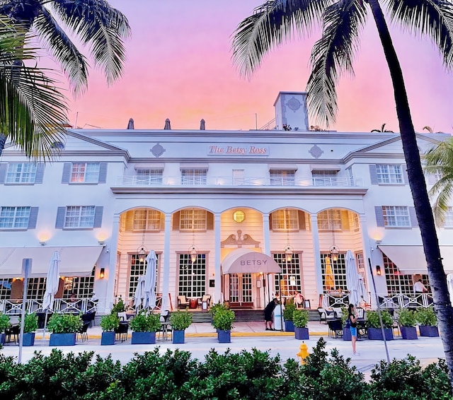 ザ ベッツィー - サウス ビーチ