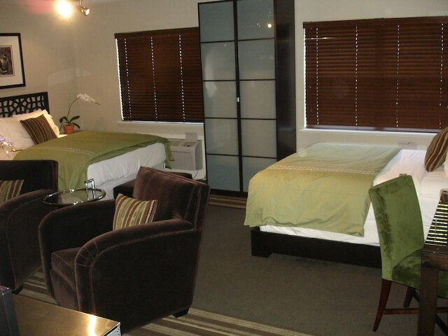 ザ イオ イン - ダウンタウン