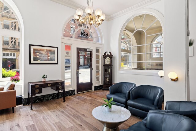 ジ アンドリュース ホテル