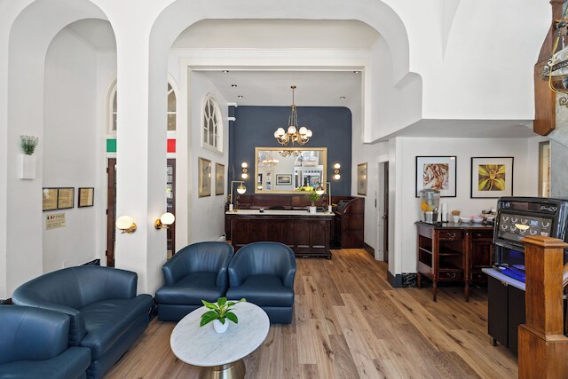 ジ アンドリュース ホテル