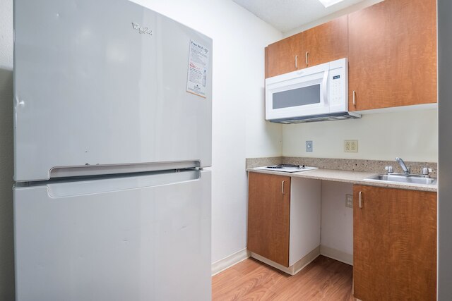 ホームタウン スタジオズ オーランド サウス バイ レッド ルーフ