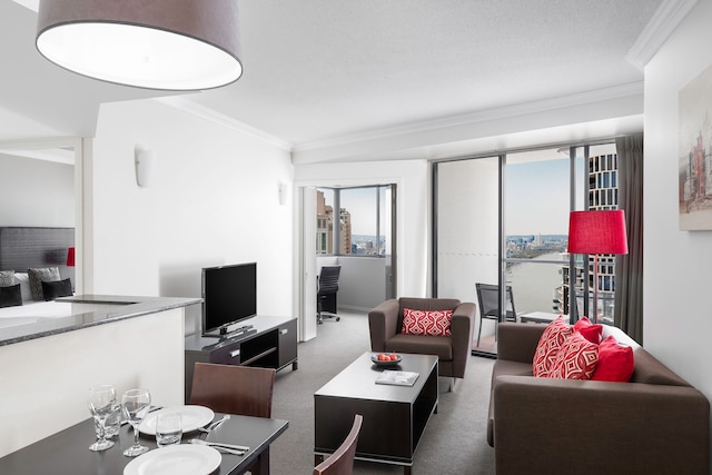 マントラ オン クイーン