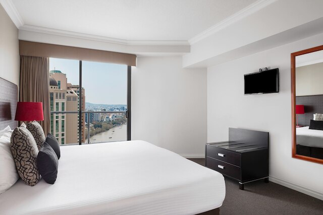 マントラ オン クイーン