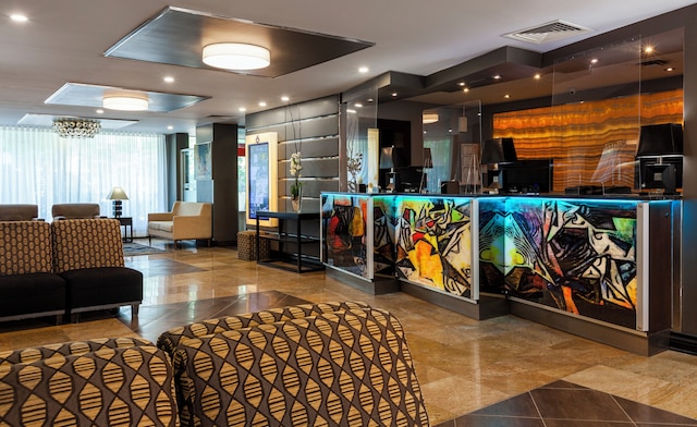 ル ヌーベル ホテル