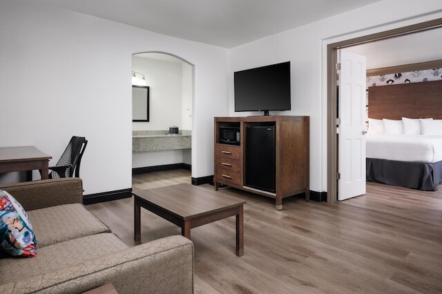 アイデン オースティン シティ ホテル