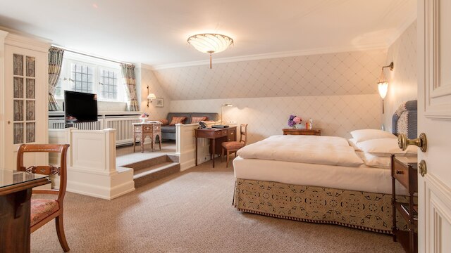 シュロスホテル クロンベルク - ホテル フランクフルト