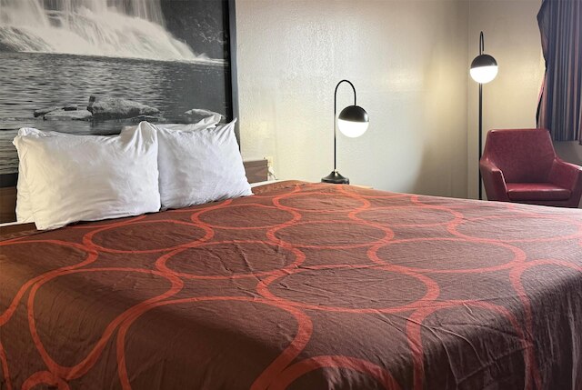 スーパー 8 バイ ウィンダム エバンズビル イースト