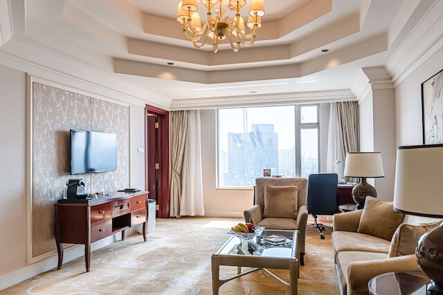 シャングリ・ラ 武漢 (武汉香格里拉)