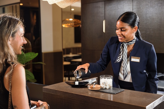 ベスト ウエスタン プラス ホテル マセナ ニース