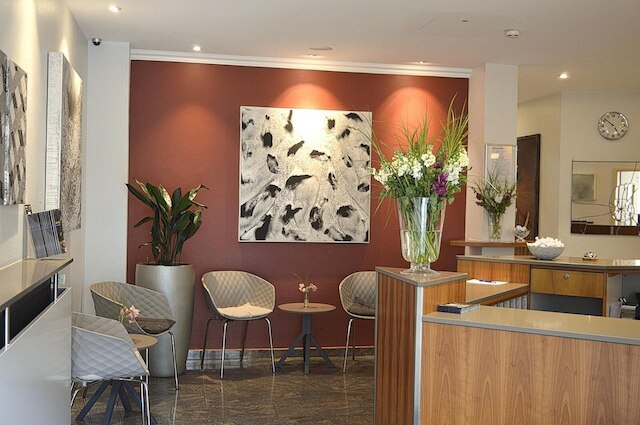 アスター & アパートホテル