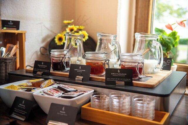 ホテル ペルラッハ アレー