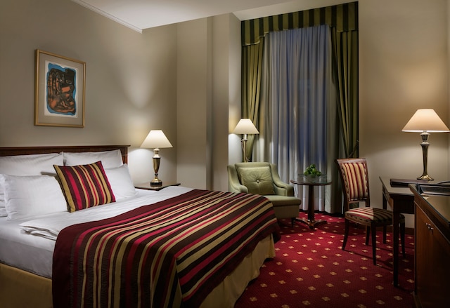 アール ヌーボー パレス ホテル