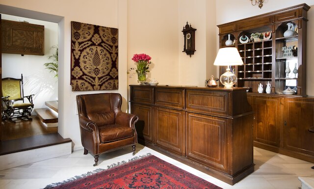 ホテル サリ コナック