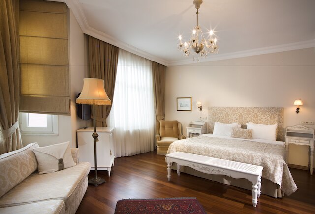 ホテル サリ コナック