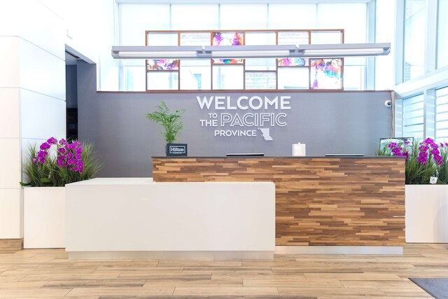 ハンプトン イン アンド スイーツ バイ ヒルトン ダウンタウン バンクーバー