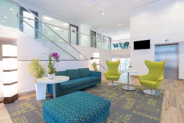 ハンプトン イン アンド スイーツ バイ ヒルトン ダウンタウン バンクーバー