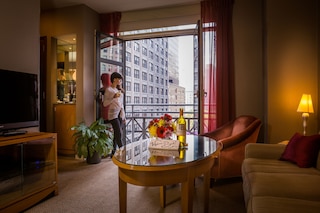 ホテル ジラフ バイ ライブラリー ホテル コレクション