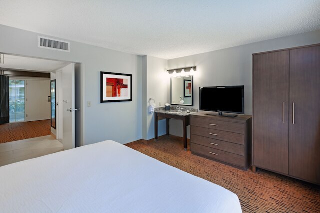 エンバシー スイーツ バイ ヒルトン ダラス マーケット センター